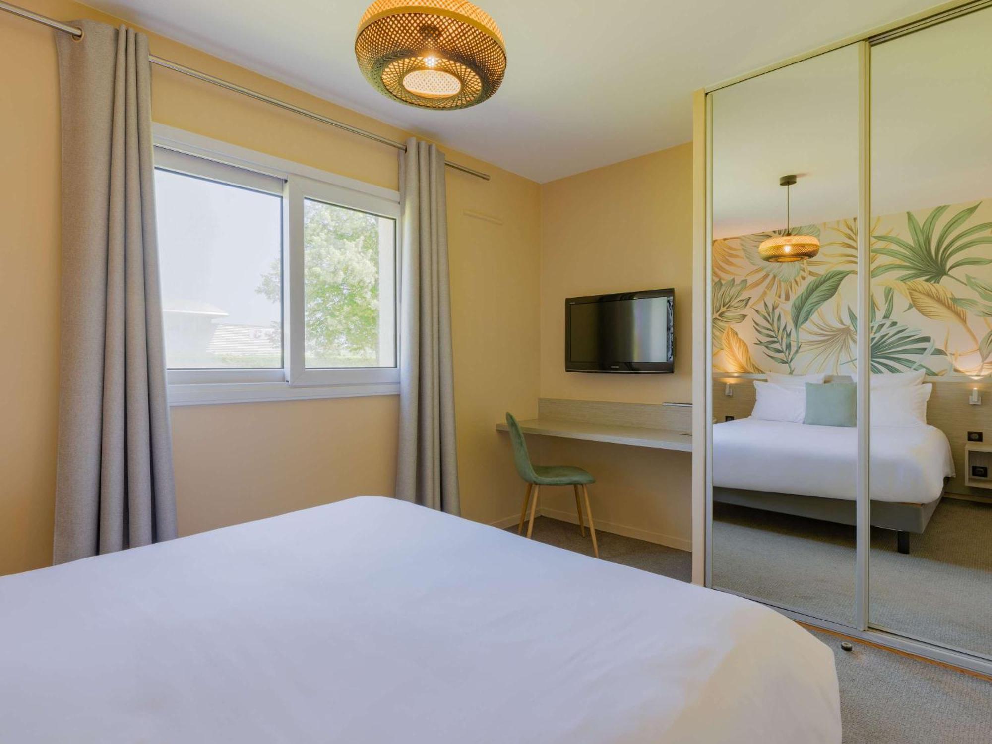 Mercure Lyon Est Villefontaine Zewnętrze zdjęcie