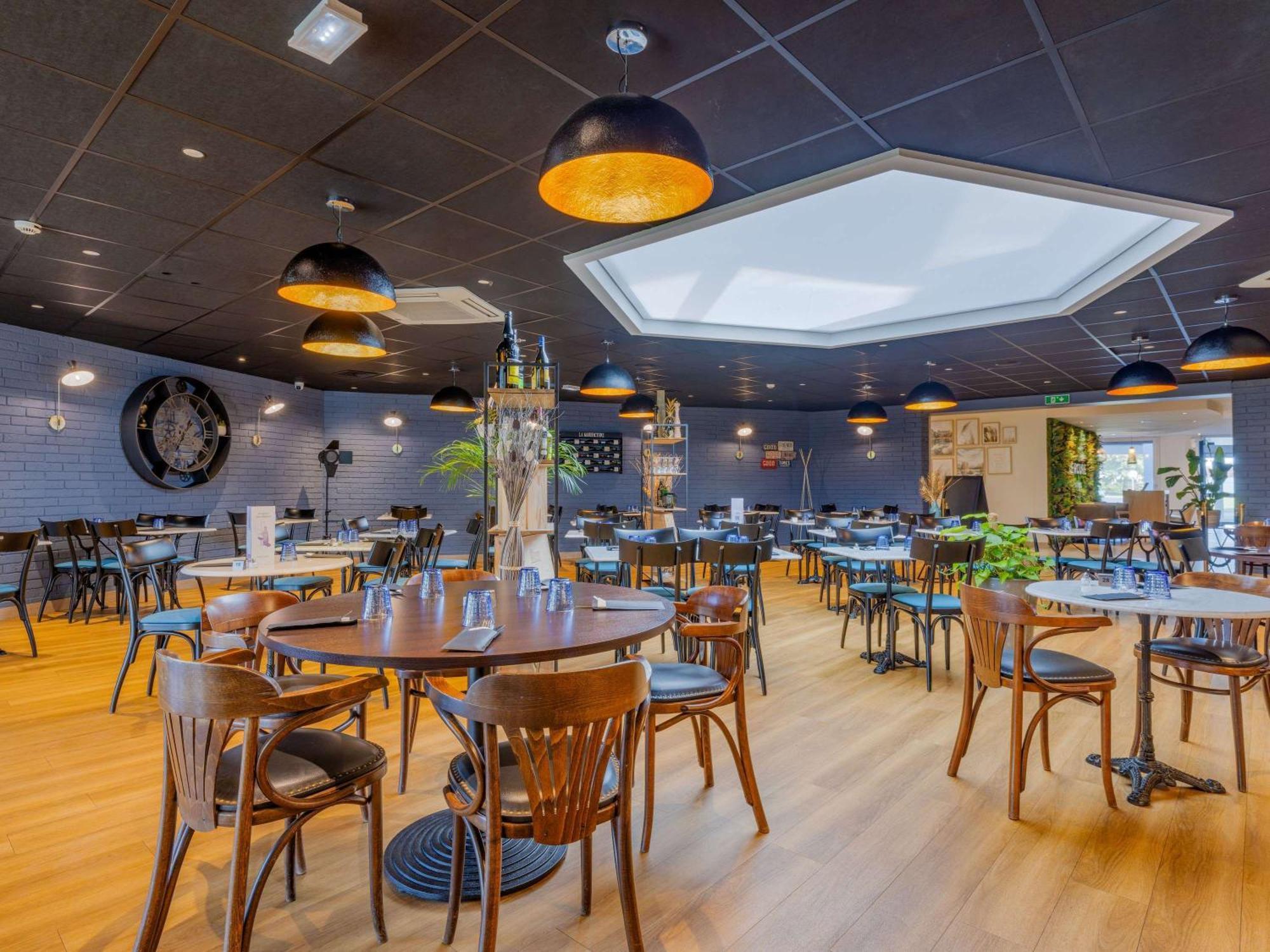 Mercure Lyon Est Villefontaine Zewnętrze zdjęcie